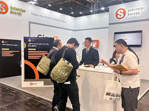 展會速遞 | 陽光能源攜Giga系列全黑組件登陸伯明翰！探索驅(qū)動英國能源轉(zhuǎn)型之路